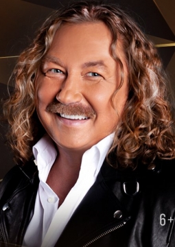 Игорь Николаев