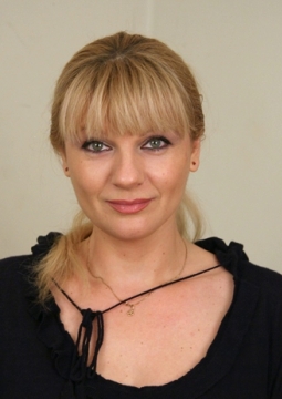 Анна Ардова