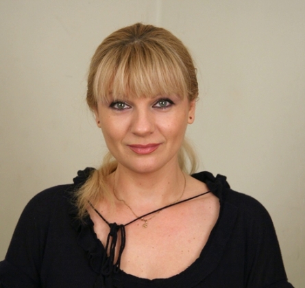 Анна Ардова