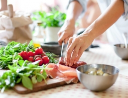 Какие продукты никогда нельзя сочетать в одном блюде: 5 главных запретов, чтобы не навредить здоровью