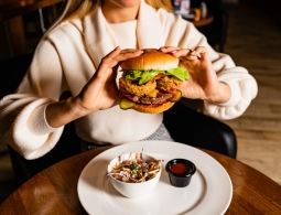 Как правильно есть гамбургеры — скорее всего, вы делаете это неверно