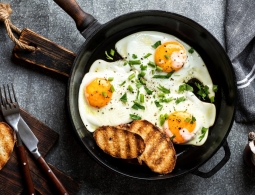 Как приготовить яйца и не навредить здоровью (вы все делали неправильно)