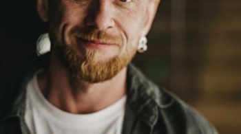 Господин Литвинович (Сергей Пароходов)