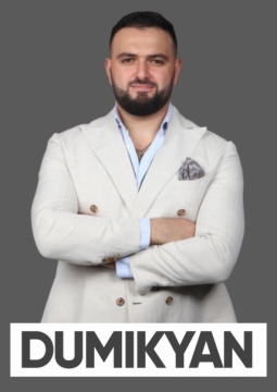 Аркадий Думикян