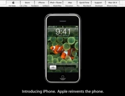 В iOS 16 появились легендарные обои, показанные на презентации 2007 года