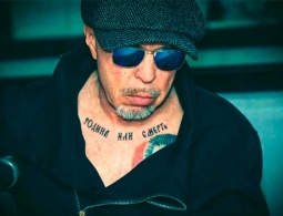 Гарик Сукачёв рассказал, почему не собирается уезжать из России