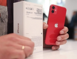 Нас обманули: Apple продолжает напрямую ввозить iPhone и другую технику в Россию