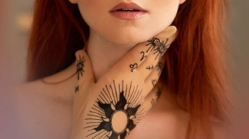Лена Катина