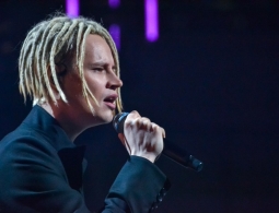 На концерт певца SHAMAN в Симферополе раскупили все билеты