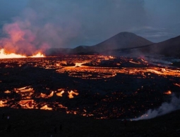 Извержение вулкана в Исландии озадачило ученых — остров оказался под угрозой?