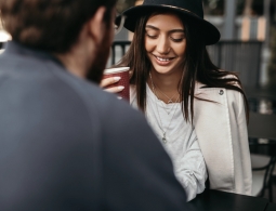 От них не дождетесь: 6 знаков Зодиака, которым сложнее всего сказать «Я люблю тебя»