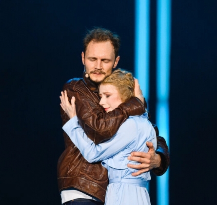 Три товарища