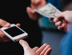 Продать смартфон на «Авито» стало ещё проще и быстрее