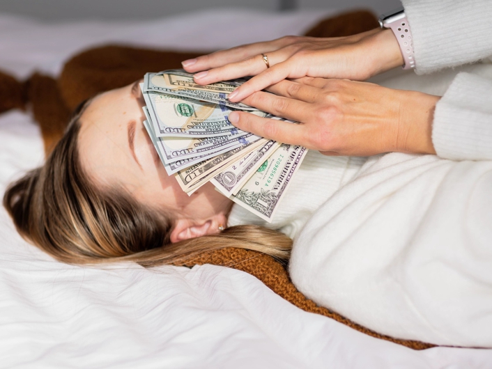 Притягивают богатство: 3 знака Зодиака, которым всегда везет с деньгами — что бы ни происходило