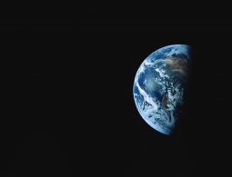 Почему в межзвездном пространстве не так темно, как считалось раньше?