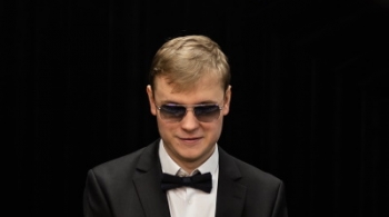 Олег Аккуратов