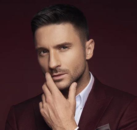 Сергей Лазарев