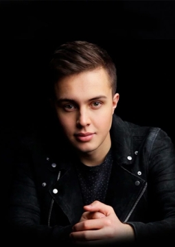 Андрей Баринов