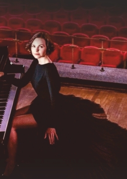 Анна Ушакова