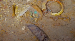 На "Титанике" нашли ожерелье из зуба мегалодонта
