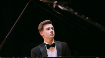 Игорь Петров