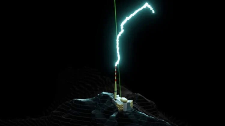 Создан первый в мире лазер-громоотвод, направляющий молнии