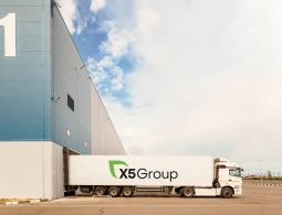 X5 Group теперь возит продукты на беспилотных грузовиках
