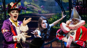 Алиса в Стране чудес