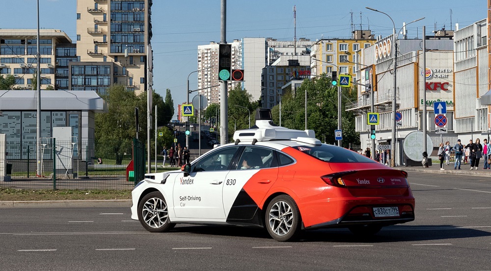 Яндекс тестирует роботакси без водителя за рулём