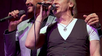 Парад звёзд 80-х и 90-х