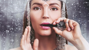 Олёна Уутай