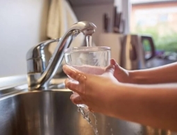 Подборка фактов о воде из-под крана — можно ли ее пить?