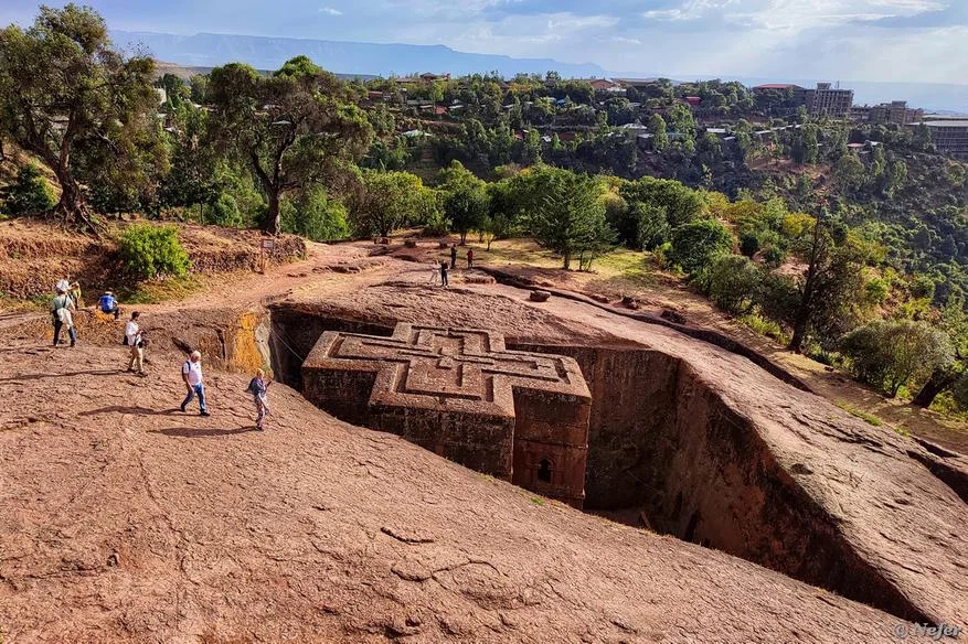 Картинка кажется фантастической, но это реальная церковь в Эфиопии