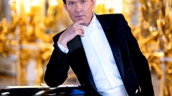 Олег Погудин