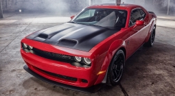 Угнать за 40 секунд: на видео показали быструю кражу новых Dodge Challenger Hellcat