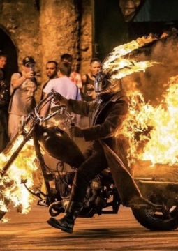 Шоу каскадеров