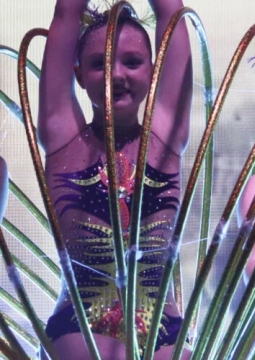 И снова софиты горят