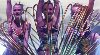 И снова софиты горят