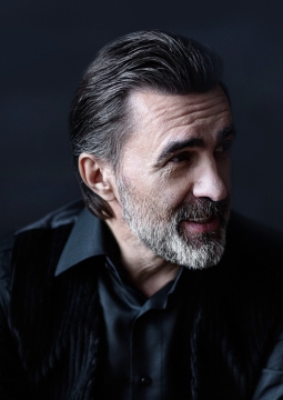 Вячеслав Бутусов