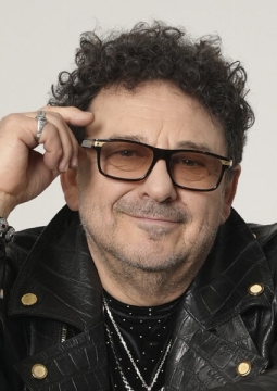 Игорь Саруханов