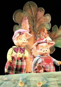 Три поросёнка