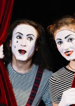 Добро пожаловать, или Посторонним вход воспрещён