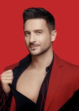 Сергей Лазарев