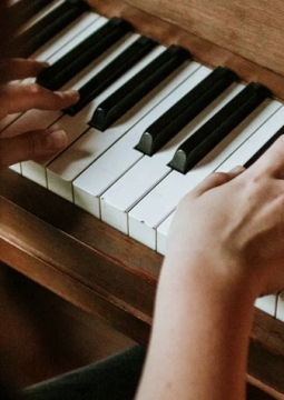 Концерт фортепианной музыки Мурада Кажлаева