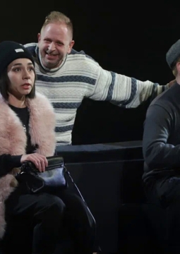 Человек в закрытой комнате