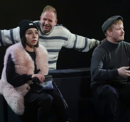 Человек в закрытой комнате