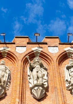 Весь Калининград с земли и воды: на автобусе и кораблике