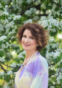 Под чарующей лаской твоею