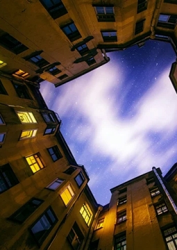 Лабиринты Петроградки: дворы-колодцы и доходные дома