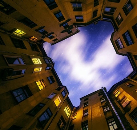 Лабиринты Петроградки: дворы-колодцы и доходные дома